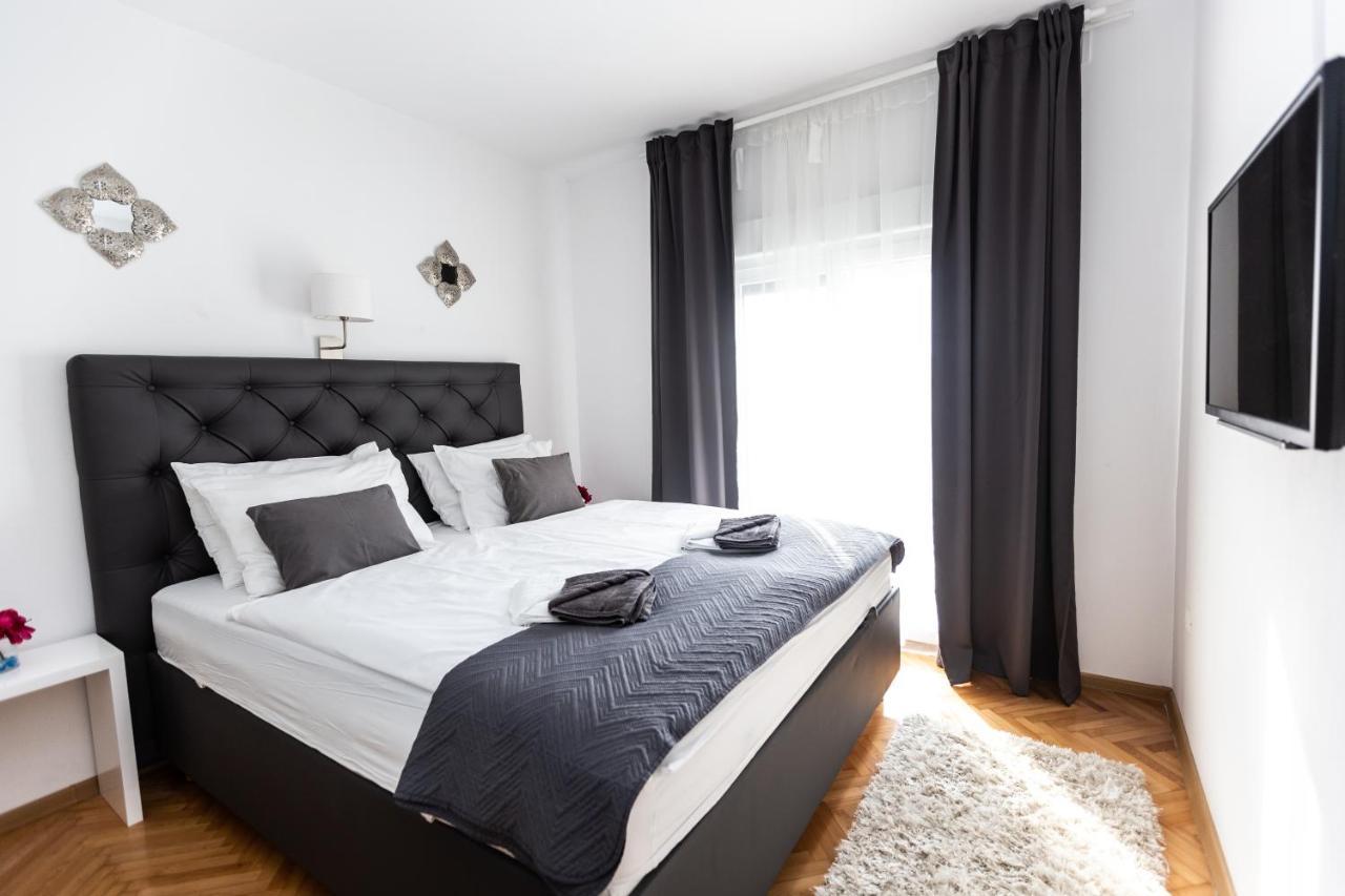 Luxury Apartments Mia Подстрана Екстериор снимка