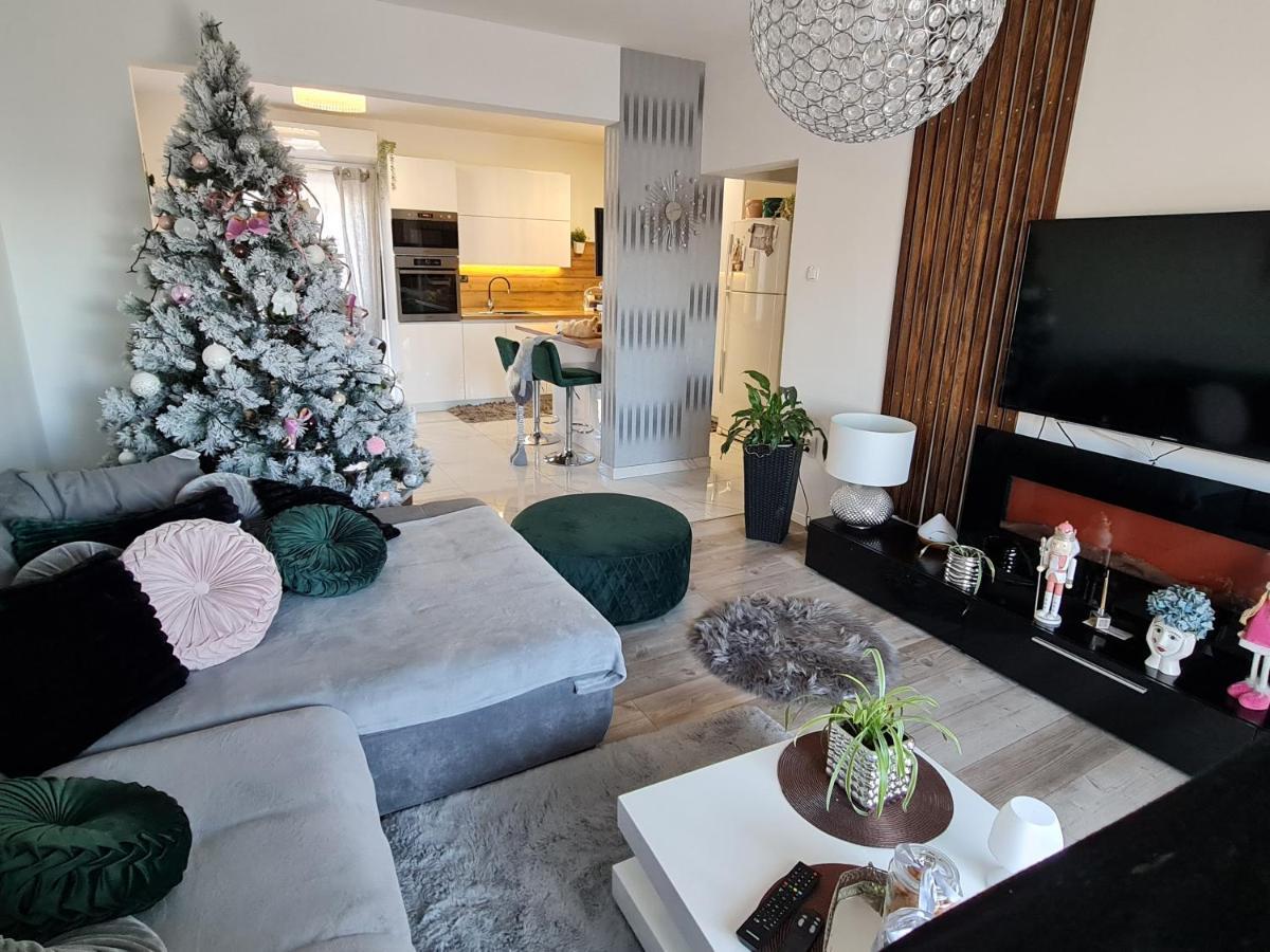 Luxury Apartments Mia Подстрана Екстериор снимка
