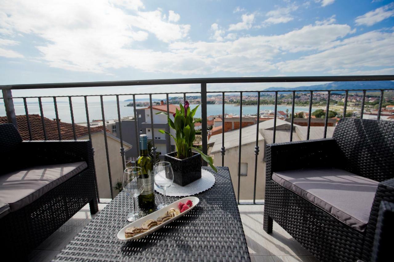Luxury Apartments Mia Подстрана Екстериор снимка