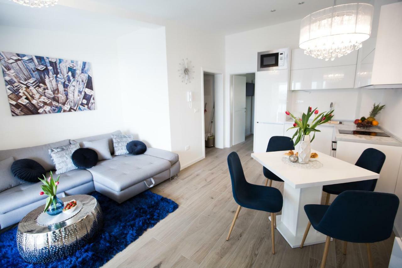 Luxury Apartments Mia Подстрана Екстериор снимка