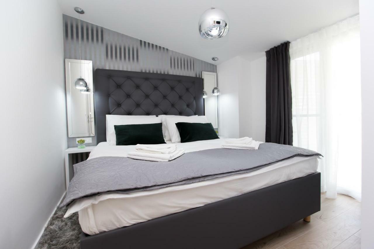 Luxury Apartments Mia Подстрана Екстериор снимка
