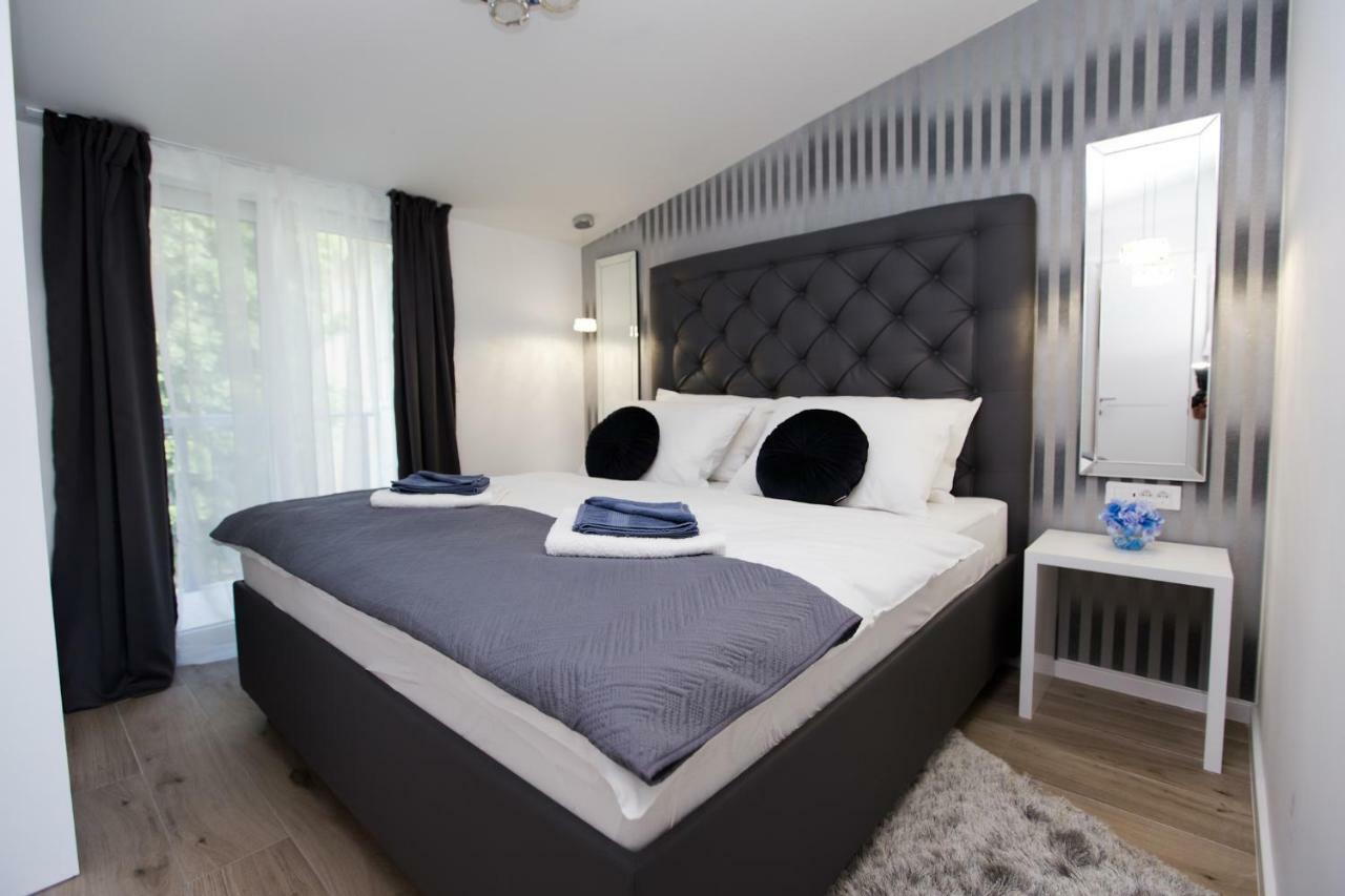 Luxury Apartments Mia Подстрана Екстериор снимка